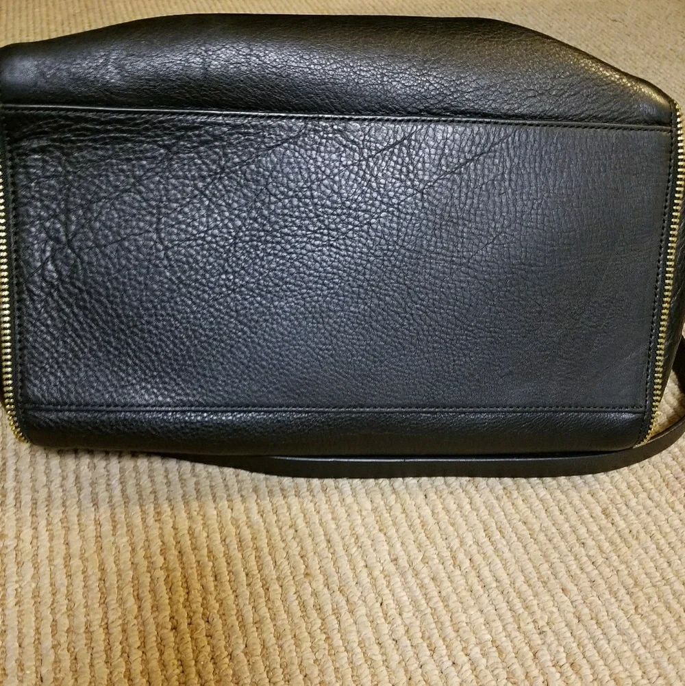 Zara sleek black